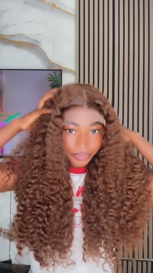 LUXURY CURLS